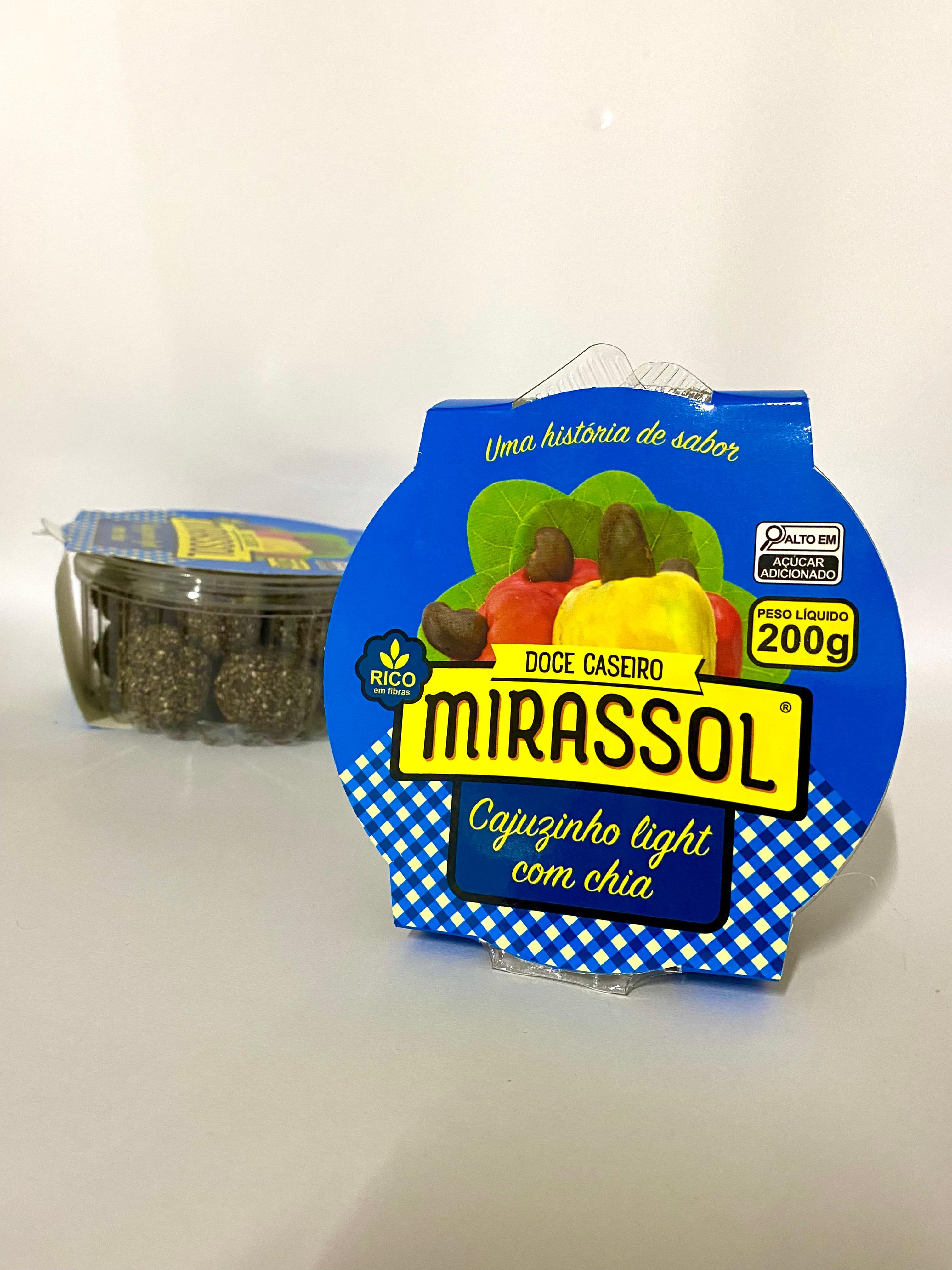 Cajuzinho light com Chia